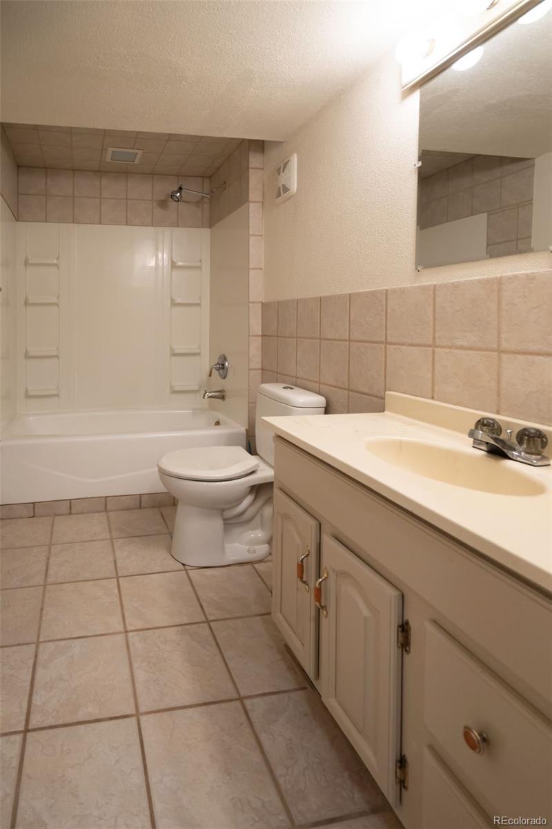 MLS Image #5 for 17959 e oxford place,aurora, Colorado