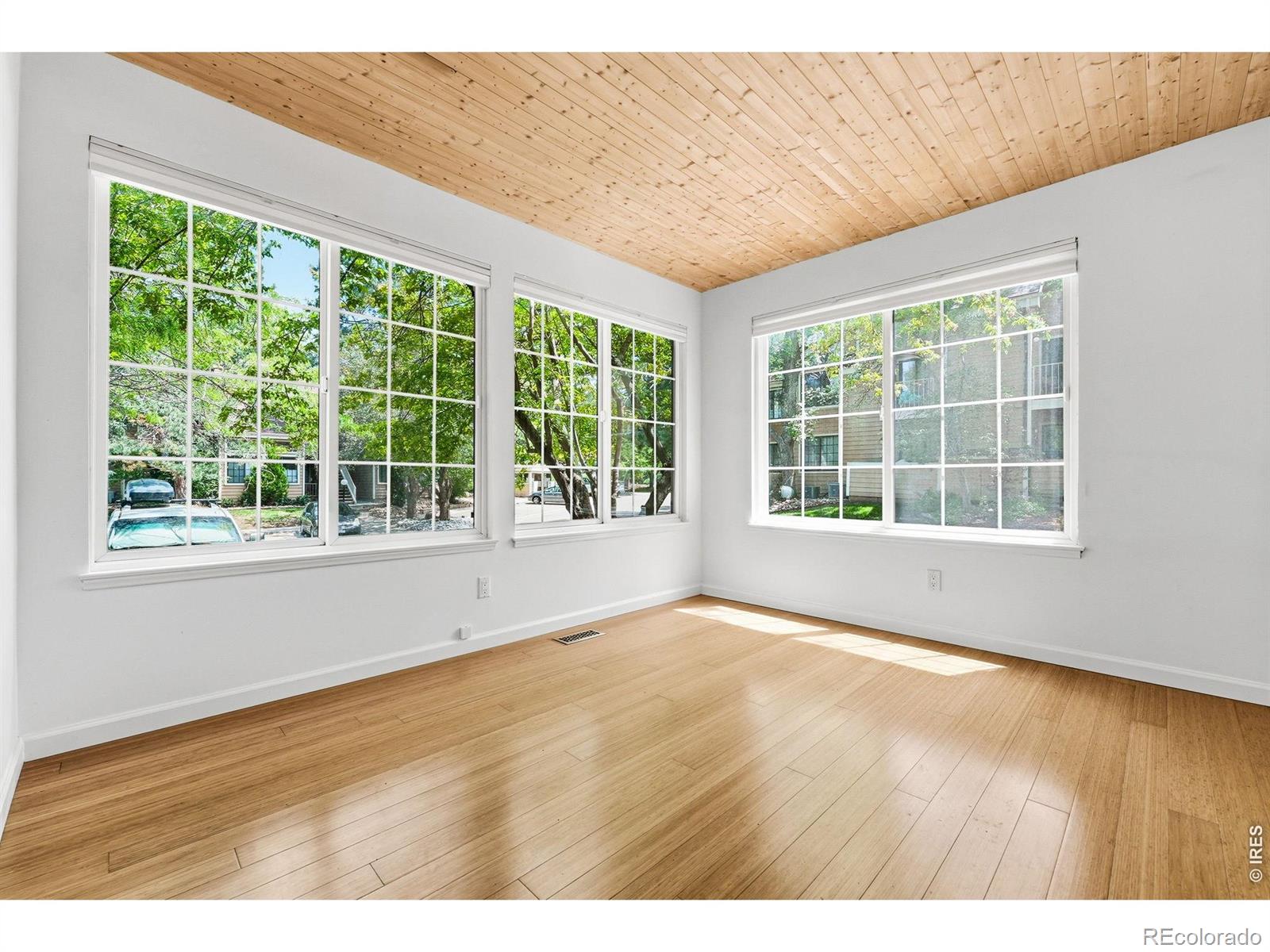 MLS Image #12 for 4827  white rock 6-a circle,boulder, Colorado