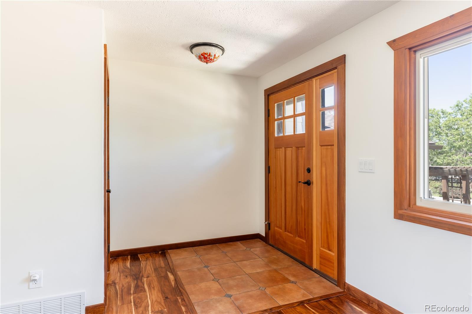 MLS Image #7 for 208  elm court,castle rock, Colorado