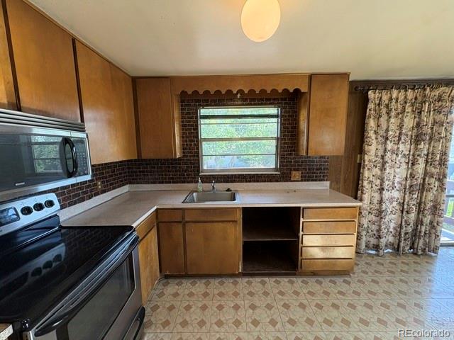 MLS Image #10 for 1461  phillips drive,denver, Colorado