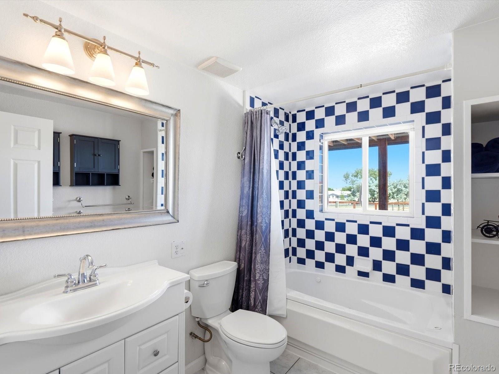 MLS Image #38 for 17050  eagle street,fort lupton, Colorado