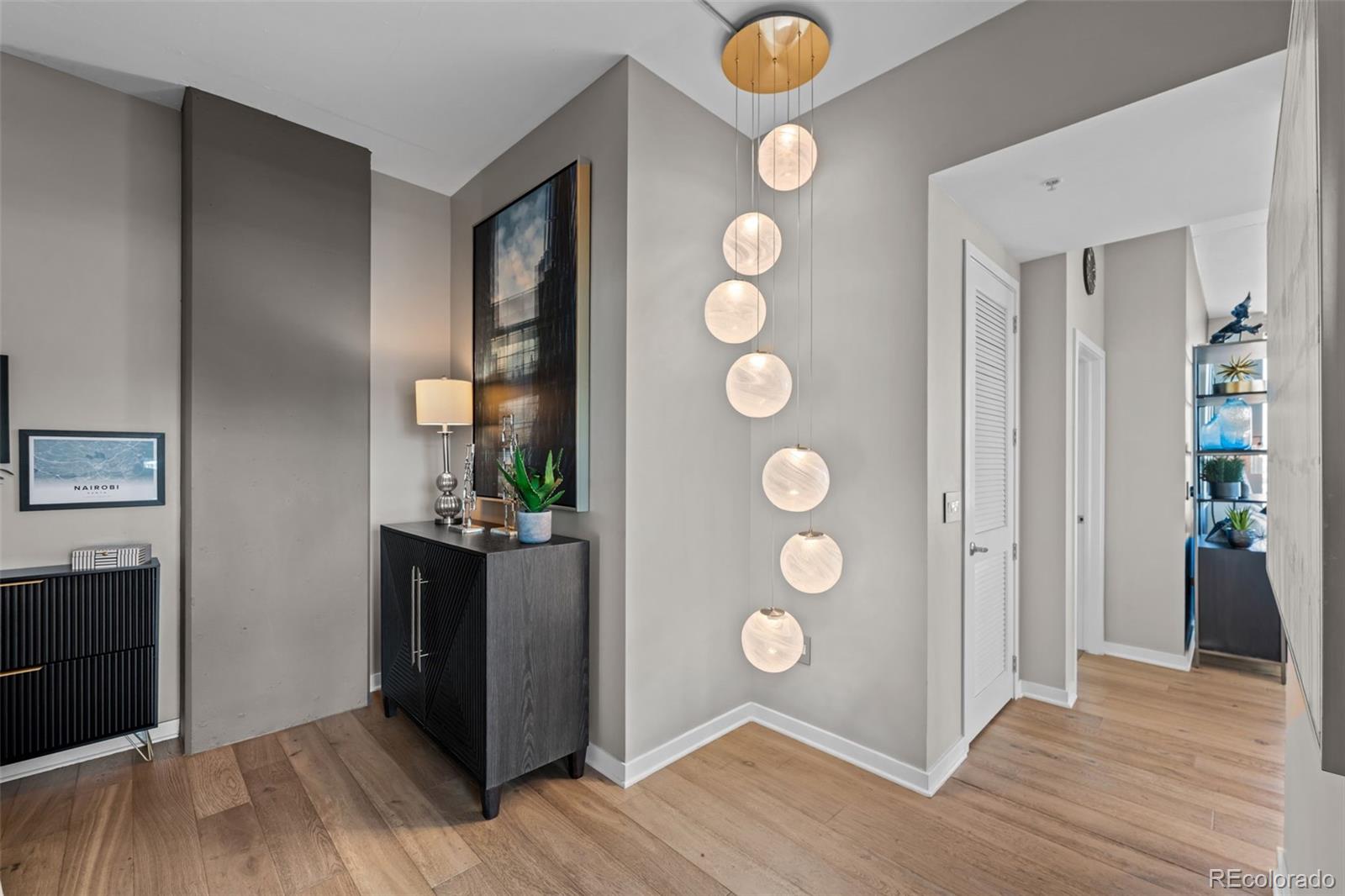 MLS Image #7 for 1700  bassett street 1901,denver, Colorado