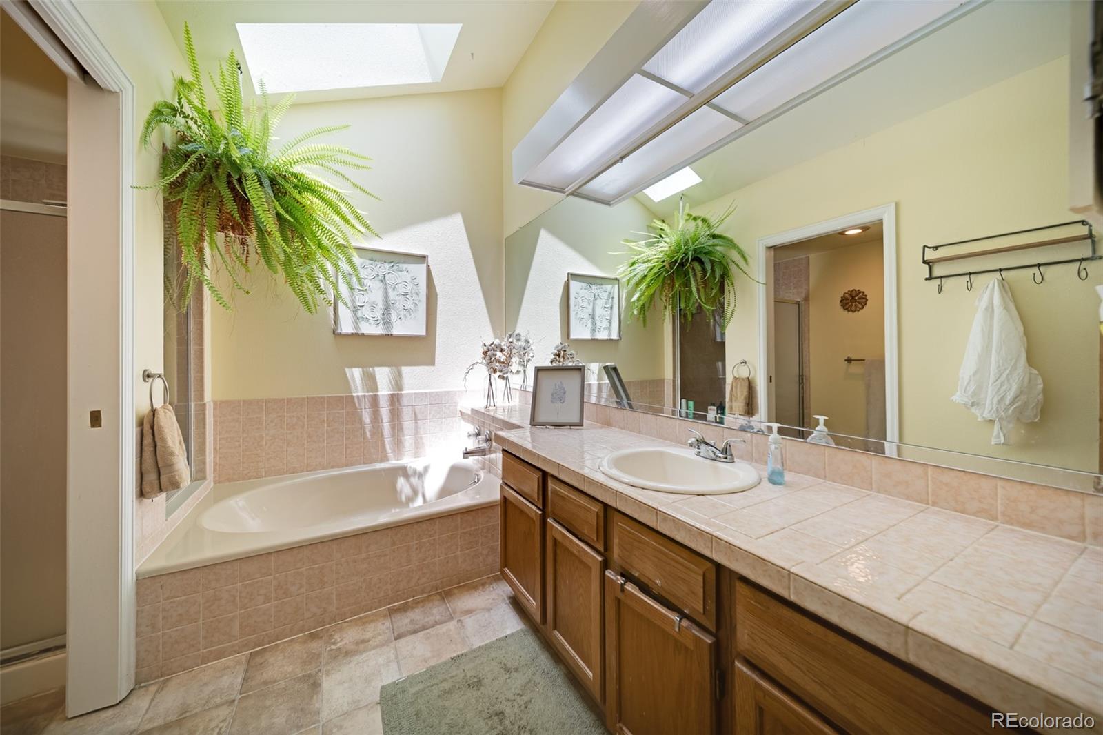 MLS Image #11 for 2685 s dayton way,denver, Colorado