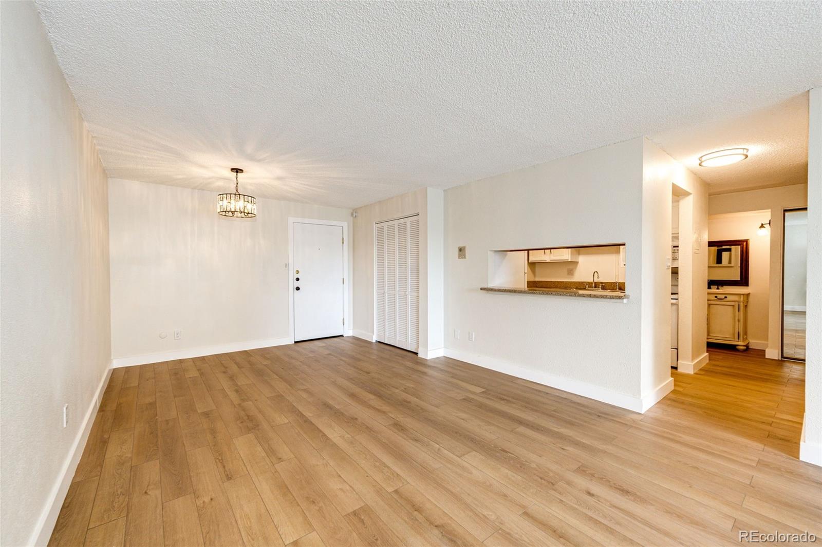 MLS Image #12 for 2  adams street,denver, Colorado
