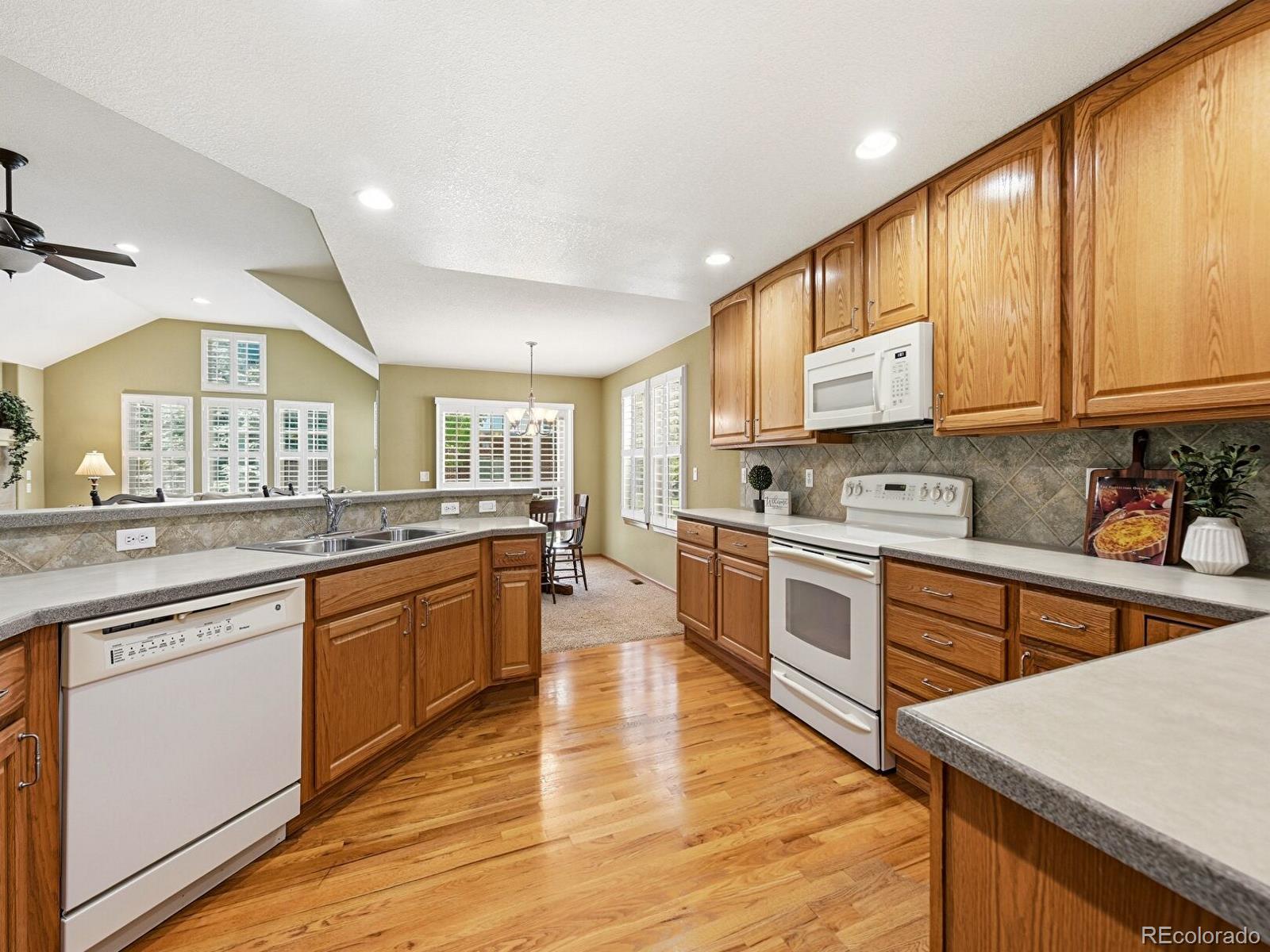MLS Image #10 for 22462 e alder drive,aurora, Colorado