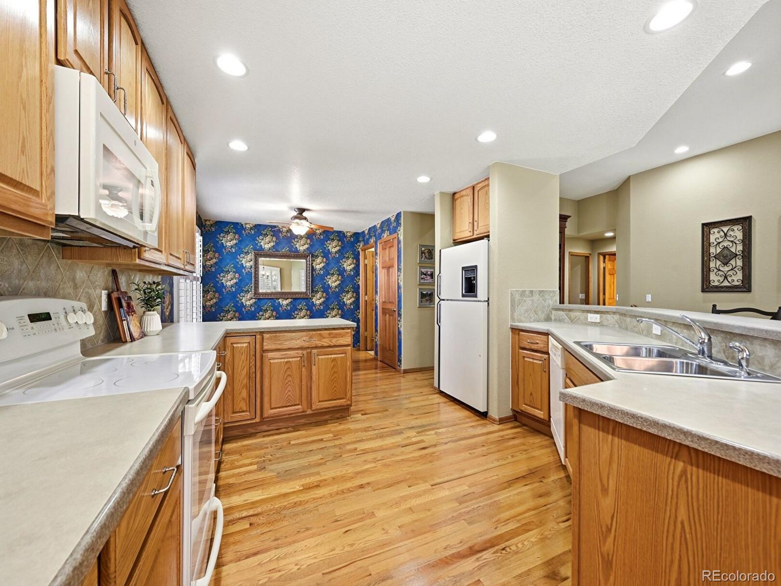 MLS Image #9 for 22462 e alder drive,aurora, Colorado