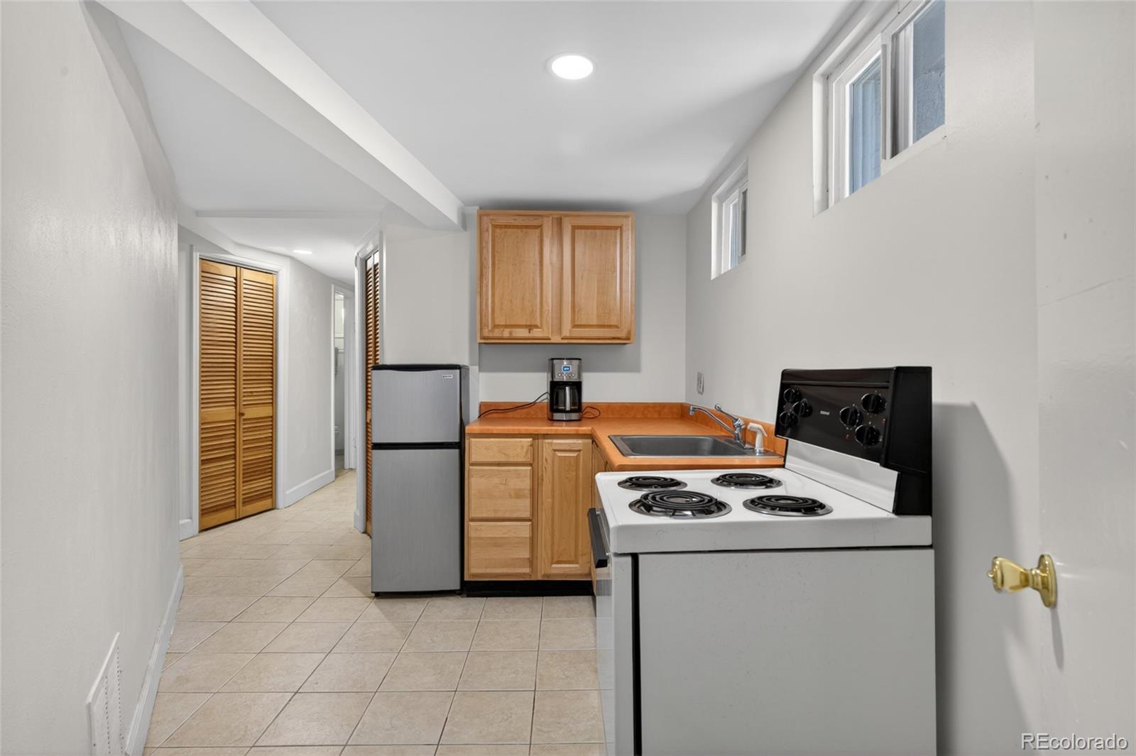 MLS Image #38 for 1380  poplar street,denver, Colorado