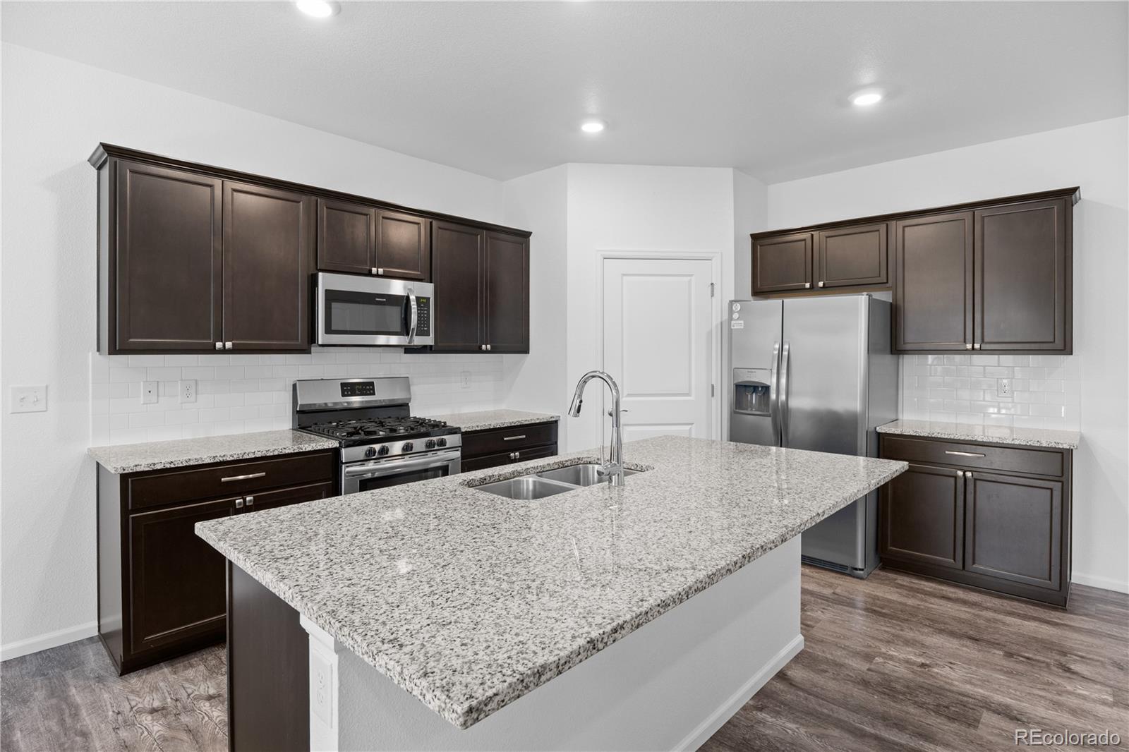 MLS Image #9 for 26754 e archer avenue,aurora, Colorado