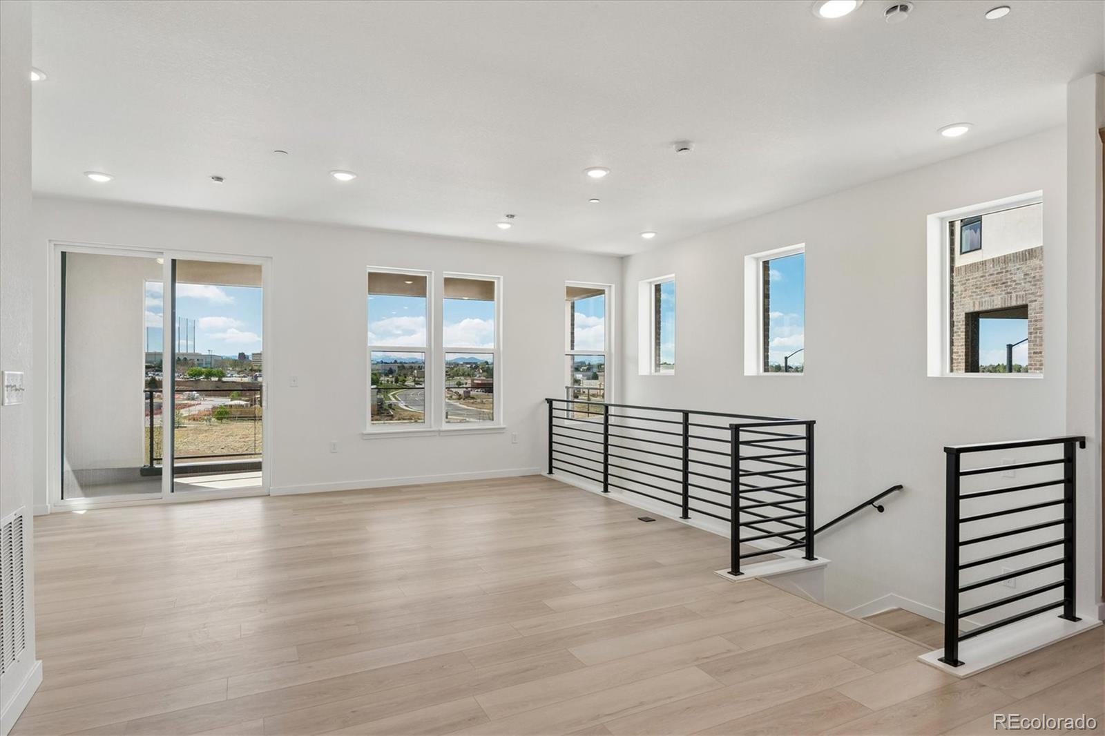 MLS Image #7 for 11347 e briarwood circle,centennial, Colorado