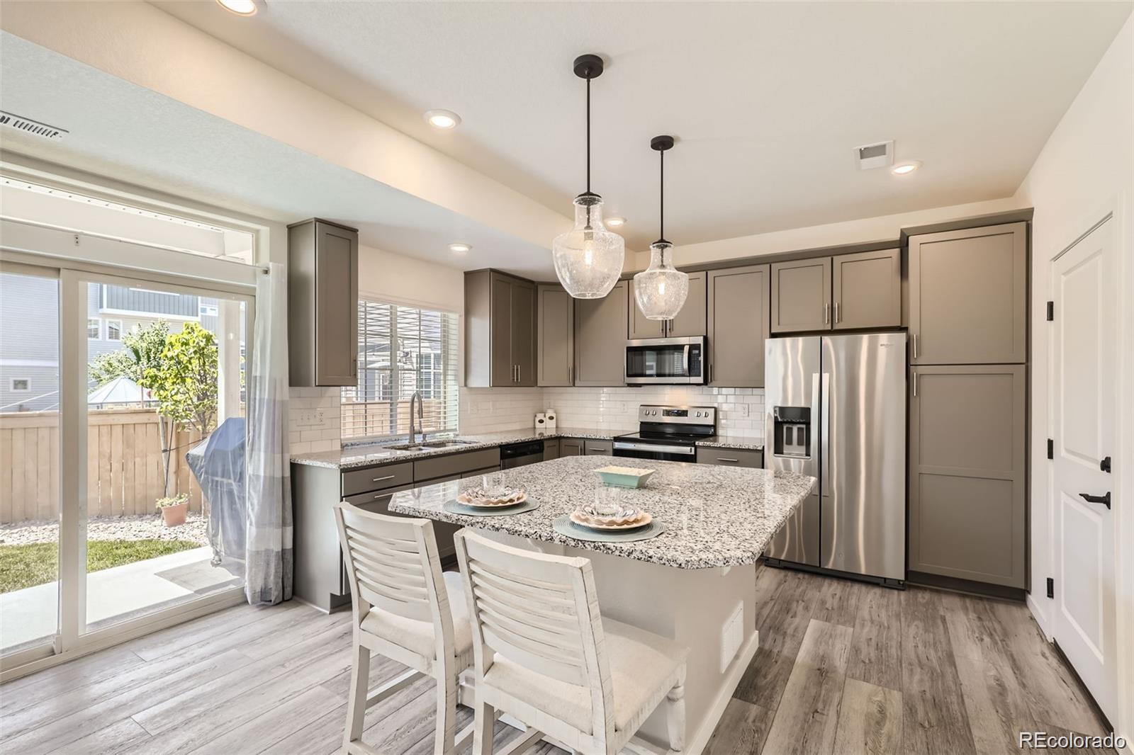 MLS Image #3 for 10104  yampa court,commerce city, Colorado