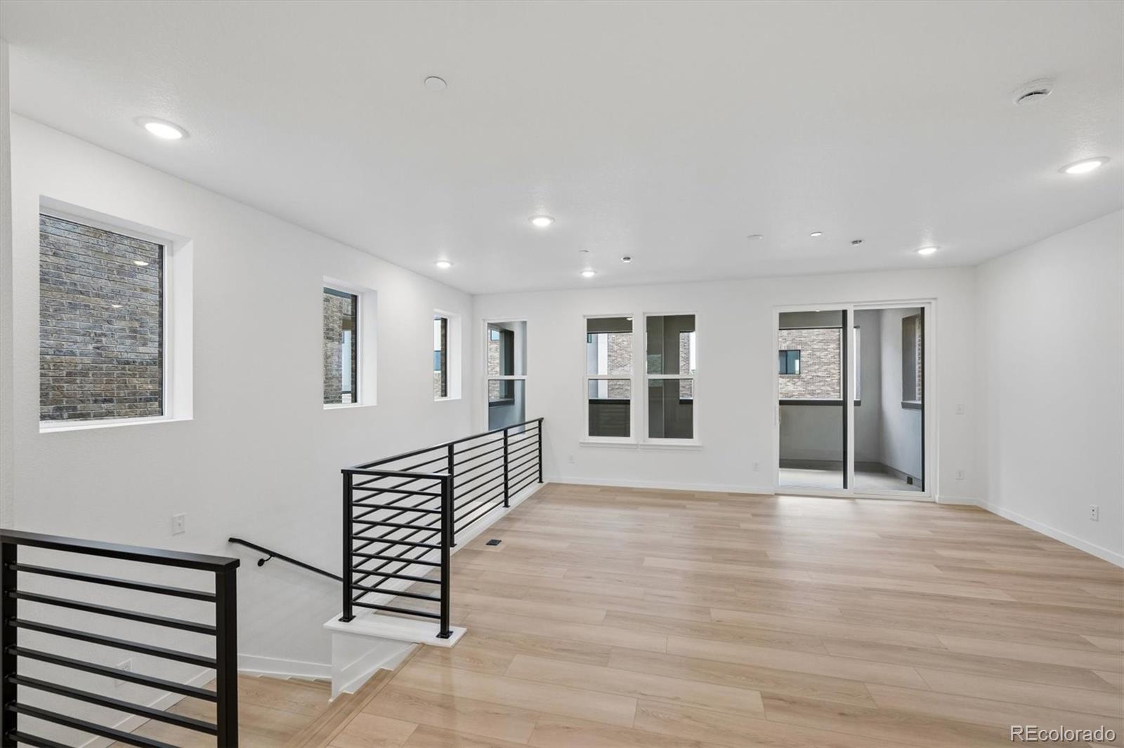 MLS Image #4 for 11472 e briarwood circle,centennial, Colorado