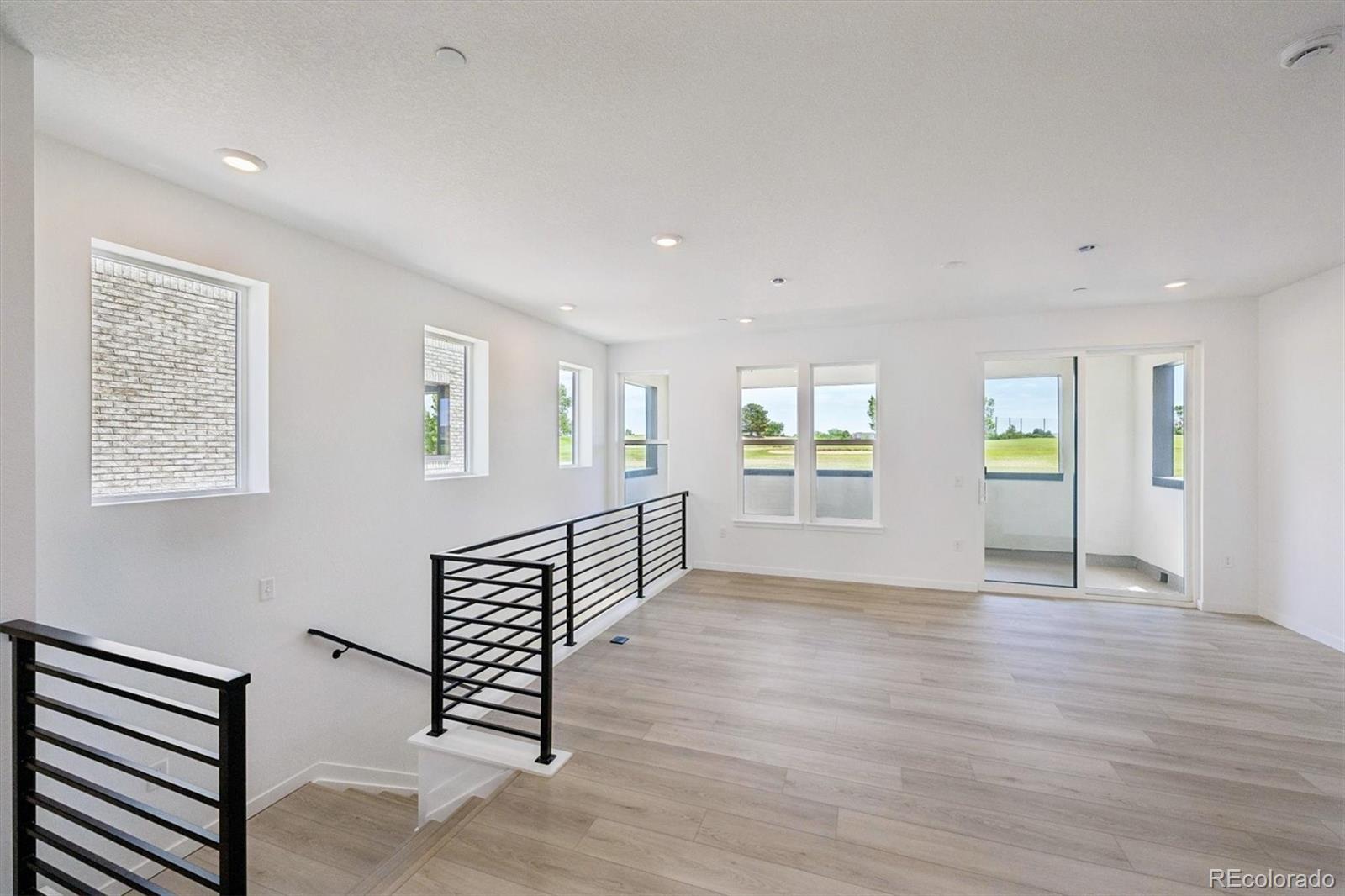 MLS Image #4 for 11463 e briarwood circle,centennial, Colorado