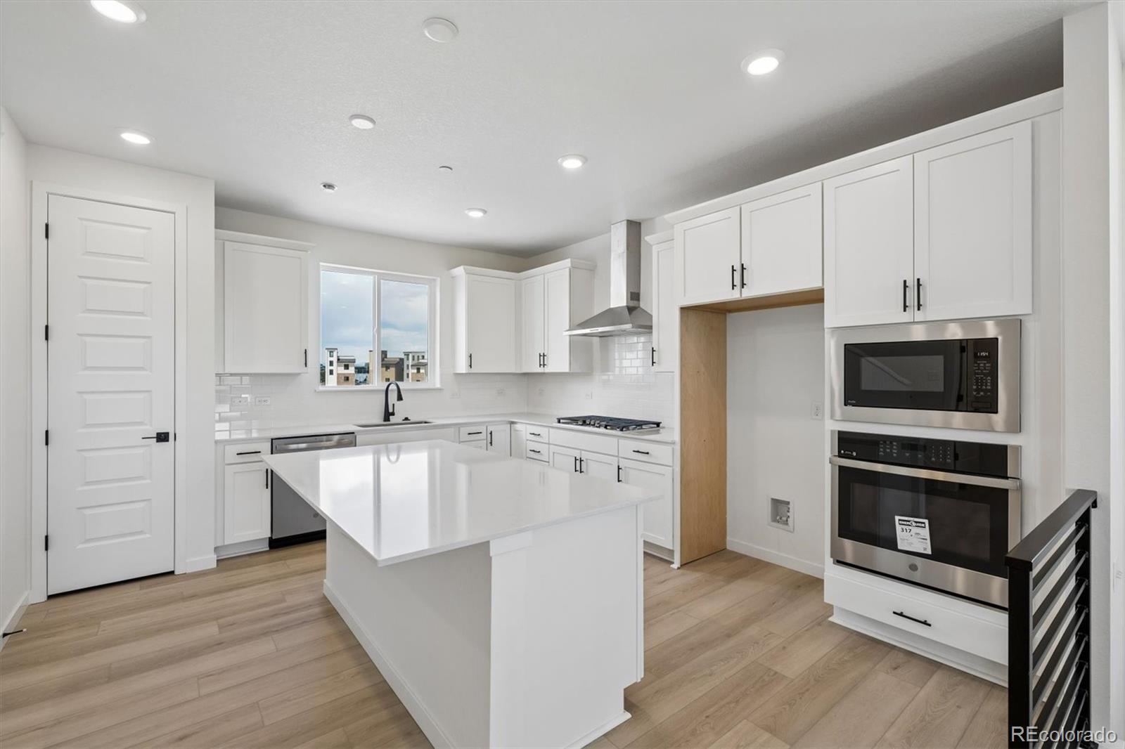 MLS Image #7 for 11463 e briarwood circle,centennial, Colorado