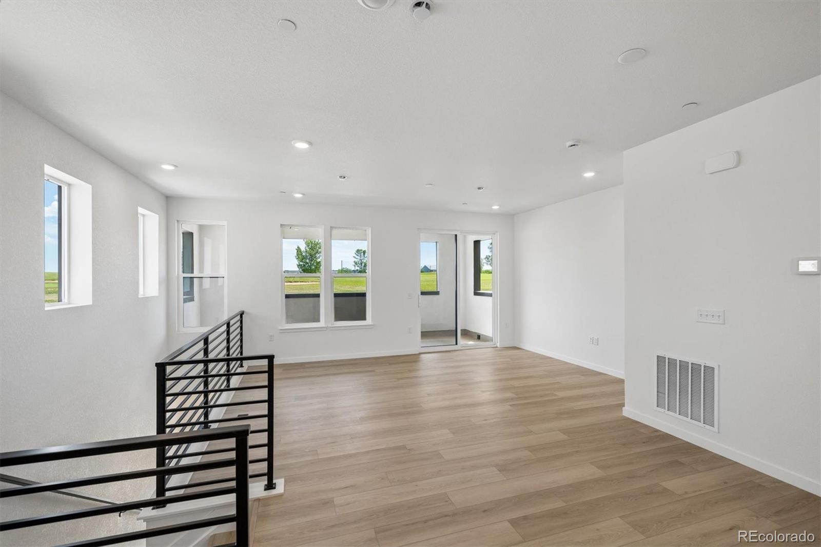 MLS Image #9 for 11463 e briarwood circle,centennial, Colorado