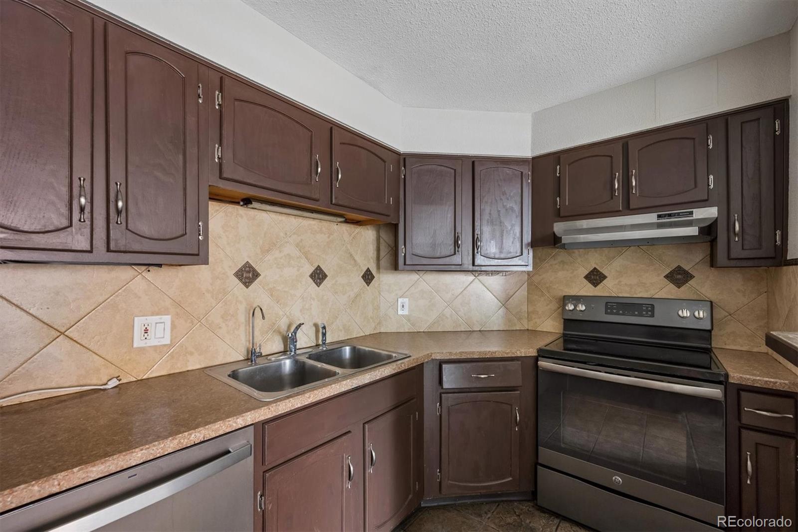 MLS Image #10 for 1625  larimer street 702,denver, Colorado