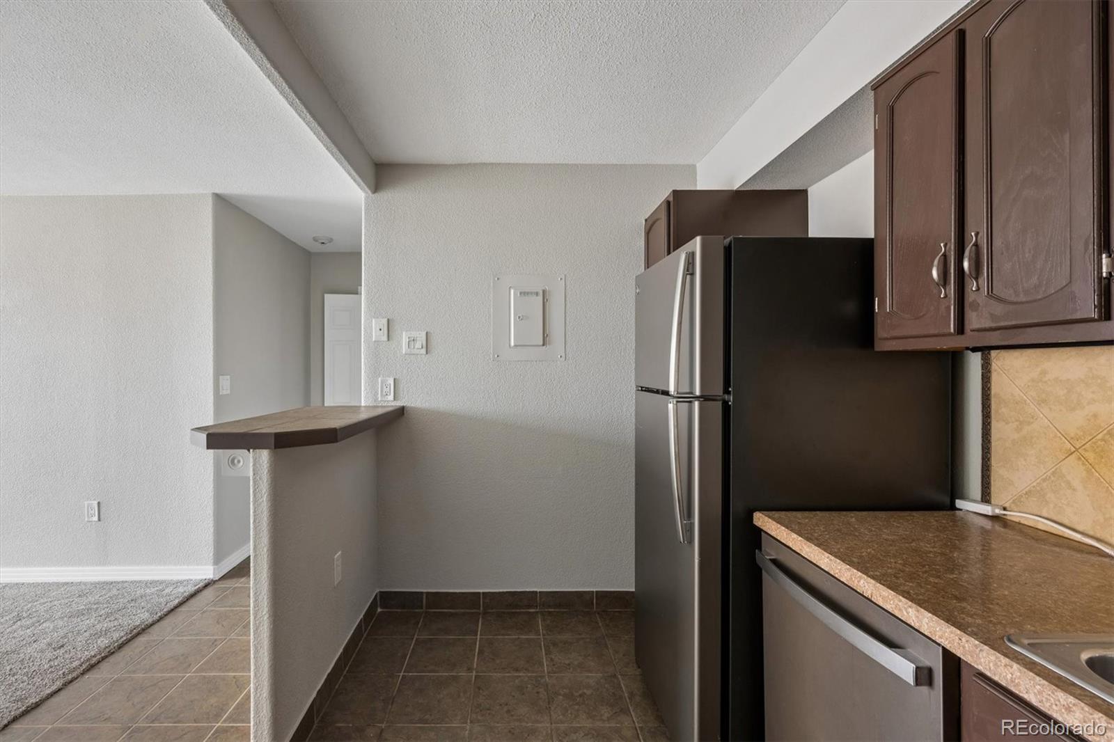 MLS Image #11 for 1625  larimer street 702,denver, Colorado