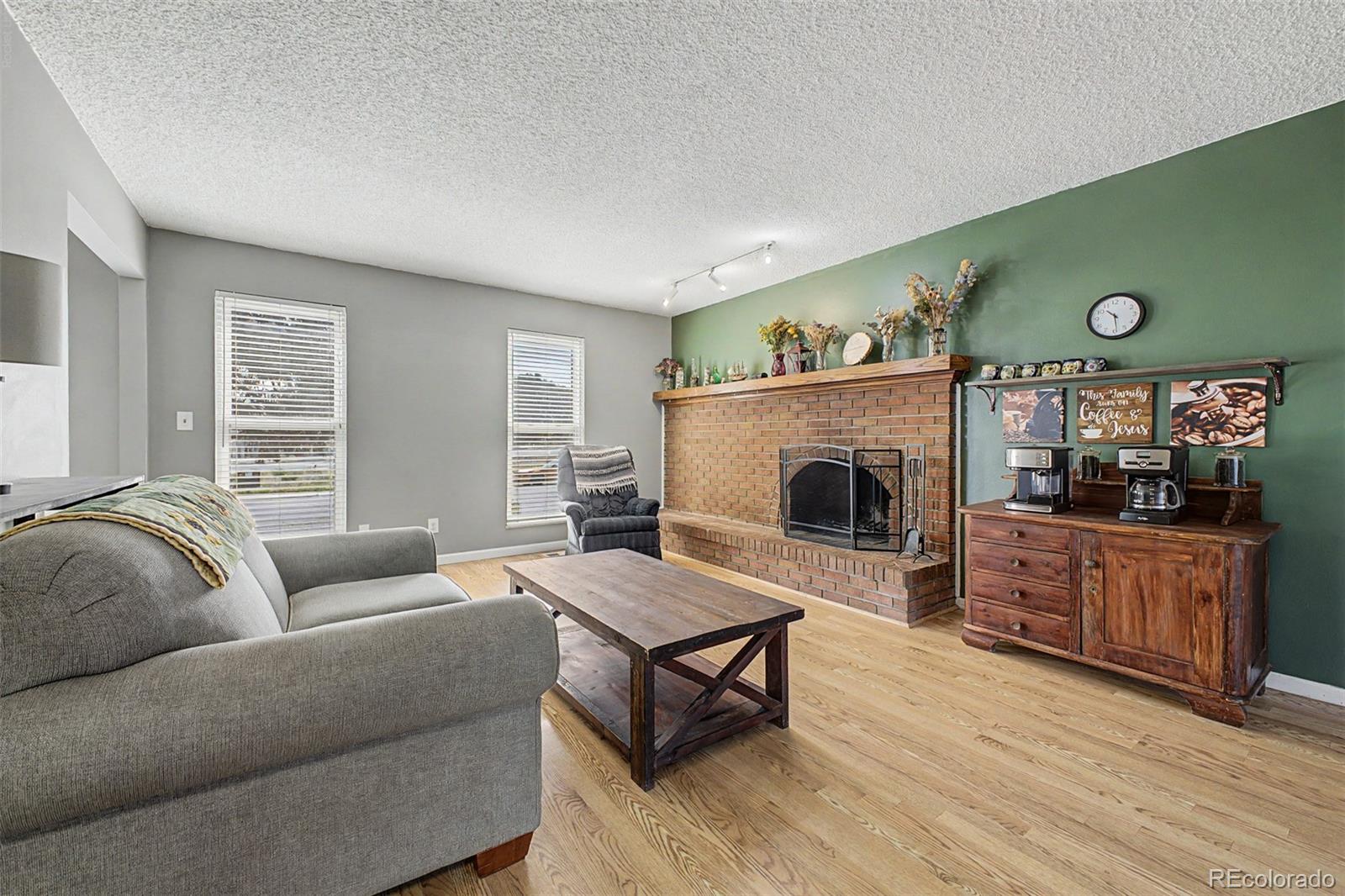 MLS Image #5 for 2405 s granby way,aurora, Colorado