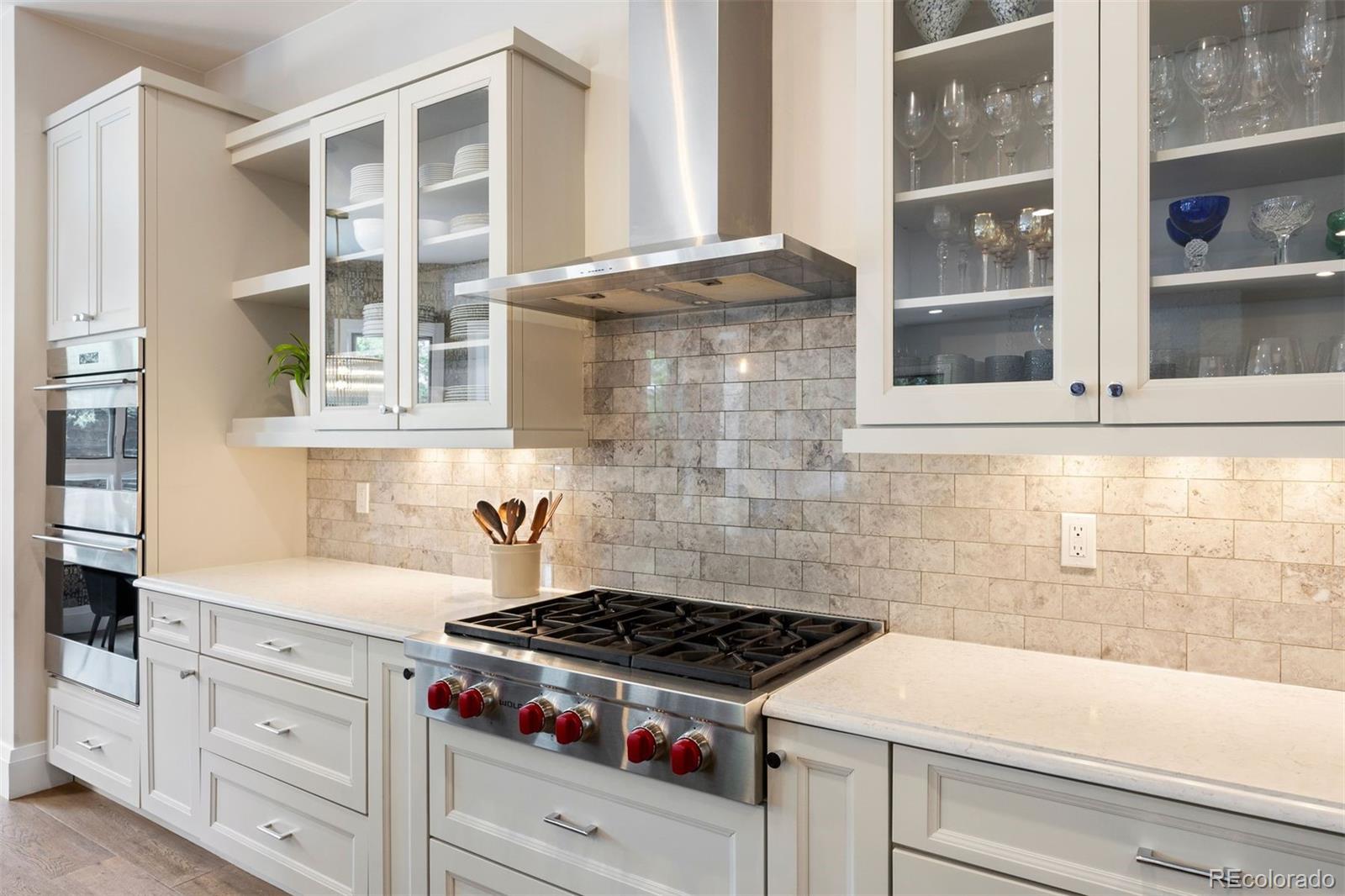 MLS Image #16 for 63 n magnolia way,denver, Colorado