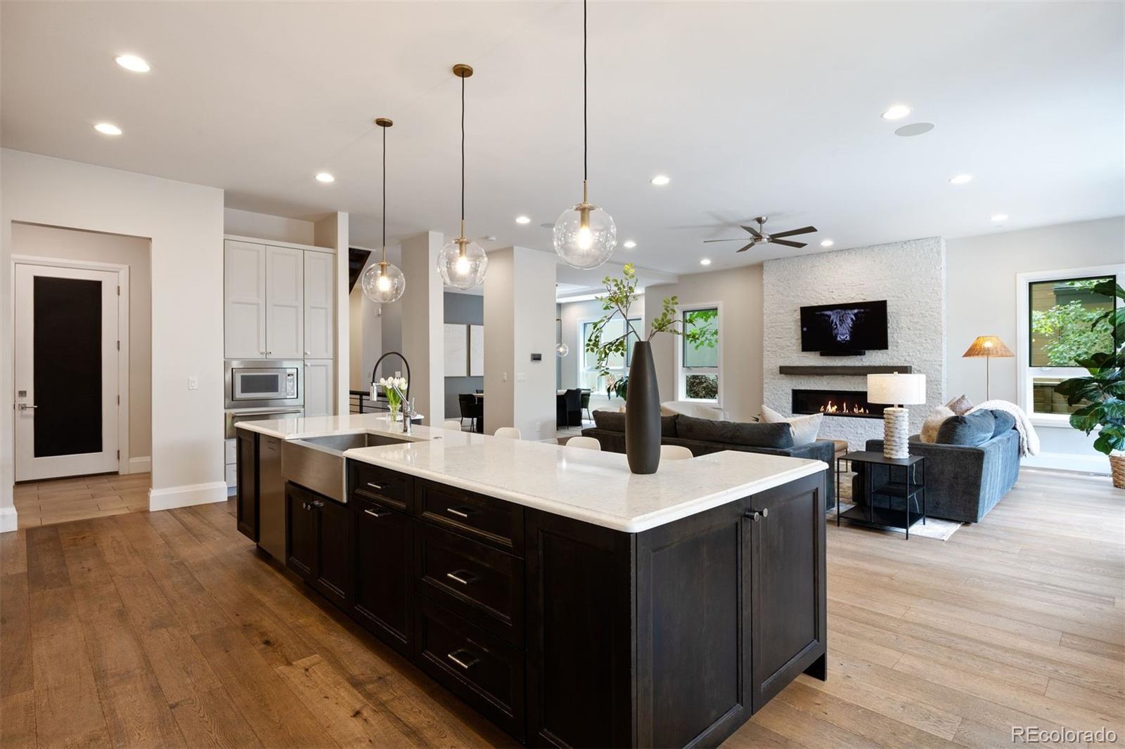 MLS Image #17 for 63 n magnolia way,denver, Colorado
