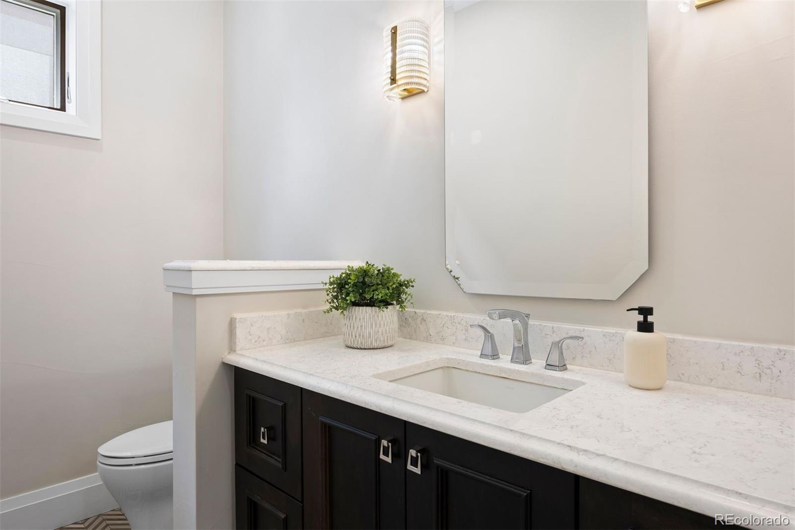 MLS Image #8 for 63 n magnolia way,denver, Colorado