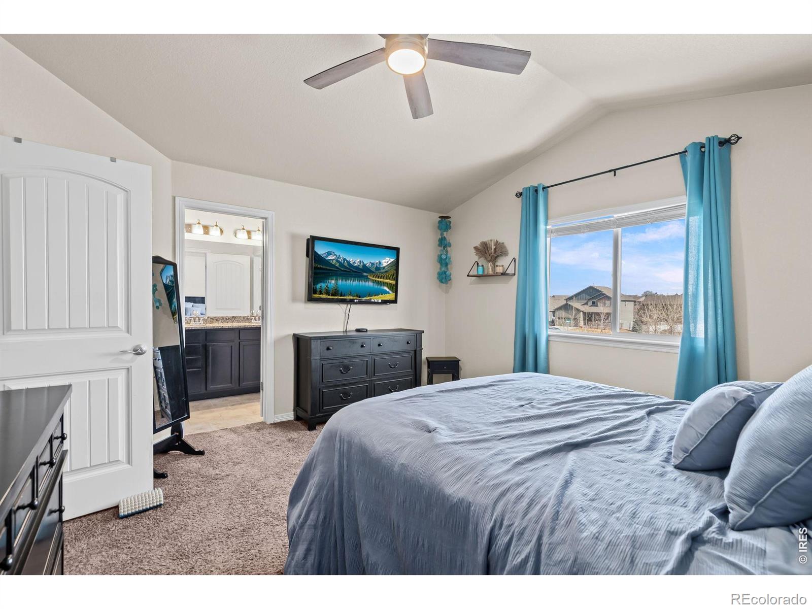 MLS Image #11 for 5599  clarence drive,windsor, Colorado