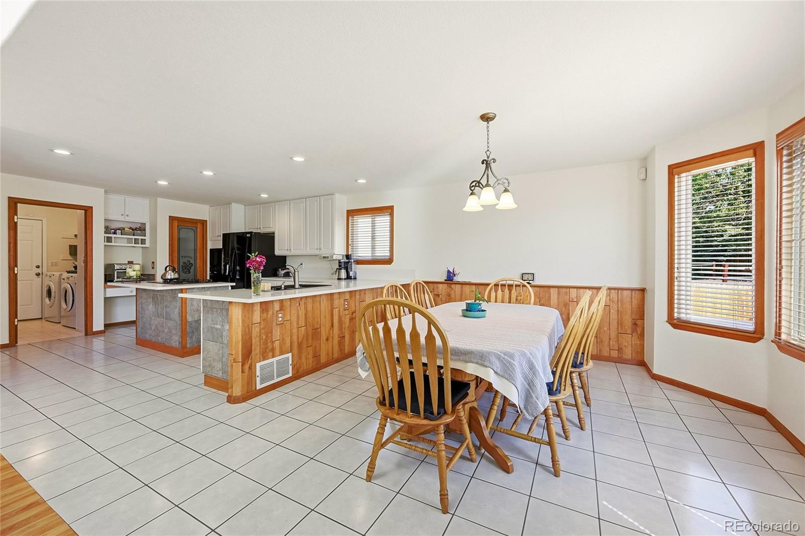 MLS Image #15 for 11285 w coal mine drive,littleton, Colorado