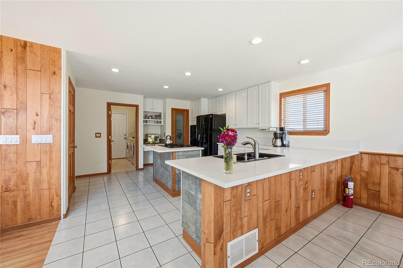 MLS Image #17 for 11285 w coal mine drive,littleton, Colorado