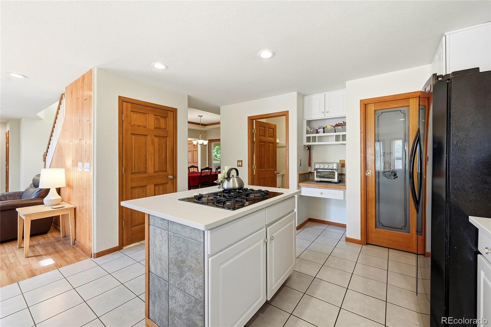 MLS Image #19 for 11285 w coal mine drive,littleton, Colorado