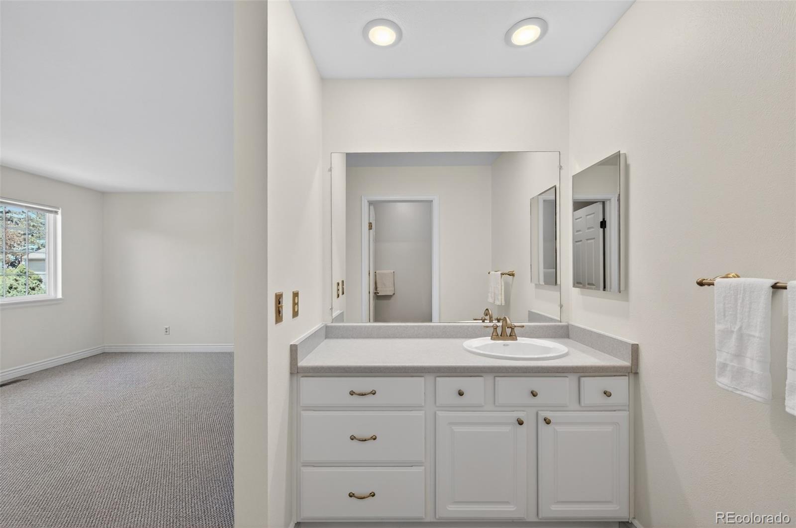 MLS Image #22 for 13930 e linvale place,aurora, Colorado