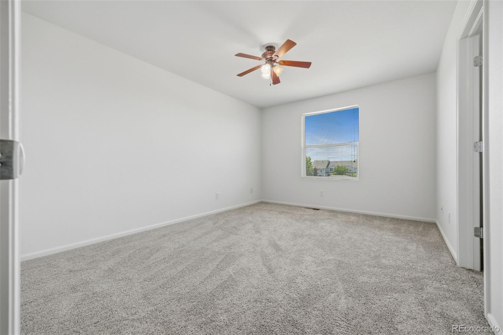 MLS Image #11 for 19171 e 58th avenue,denver, Colorado