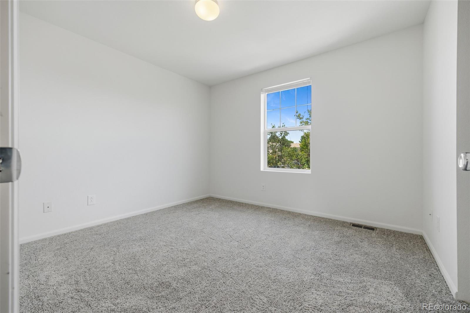 MLS Image #18 for 19171 e 58th avenue,denver, Colorado