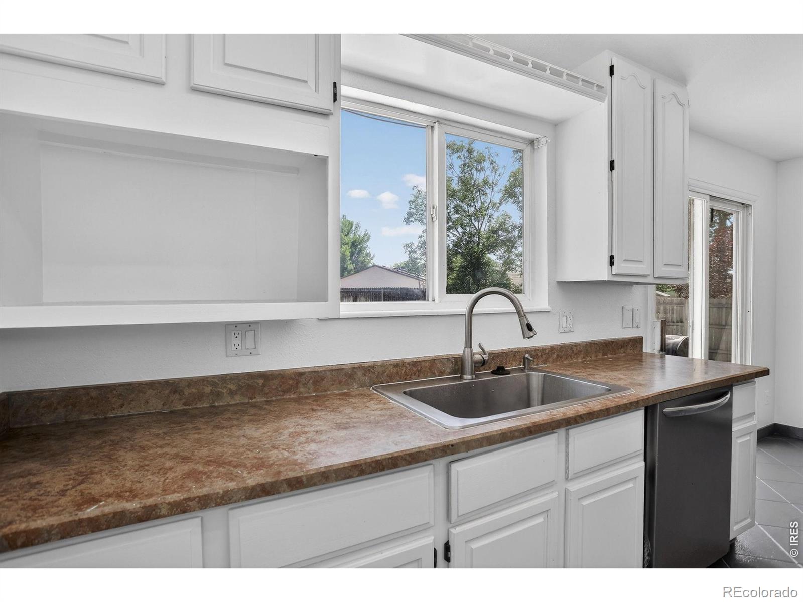 MLS Image #5 for 10895  grange creek drive,thornton, Colorado