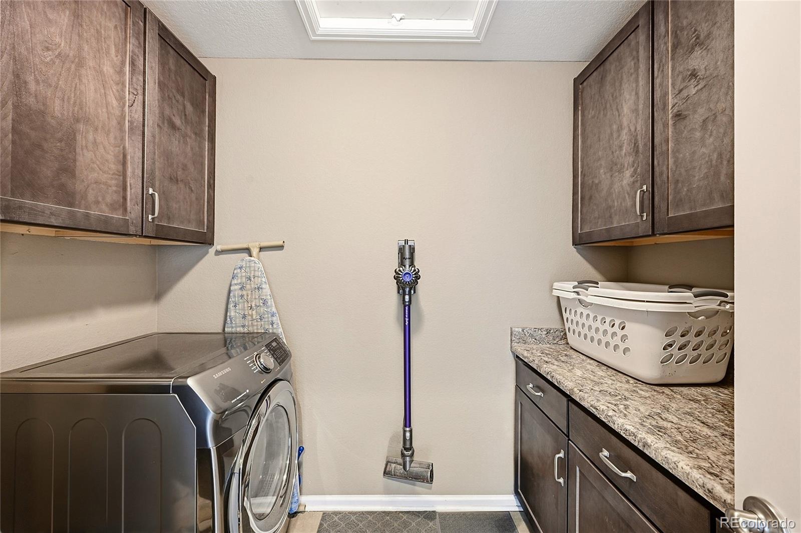 MLS Image #17 for 9645  bellaire lane,denver, Colorado