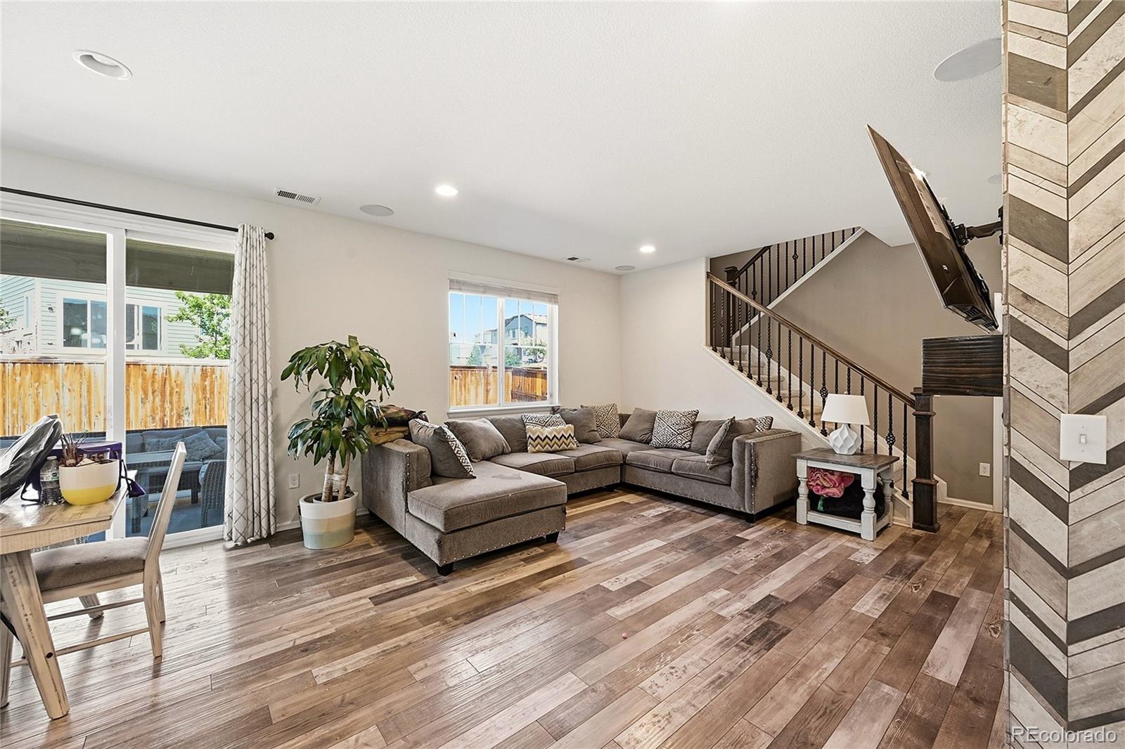 MLS Image #2 for 9645  bellaire lane,denver, Colorado