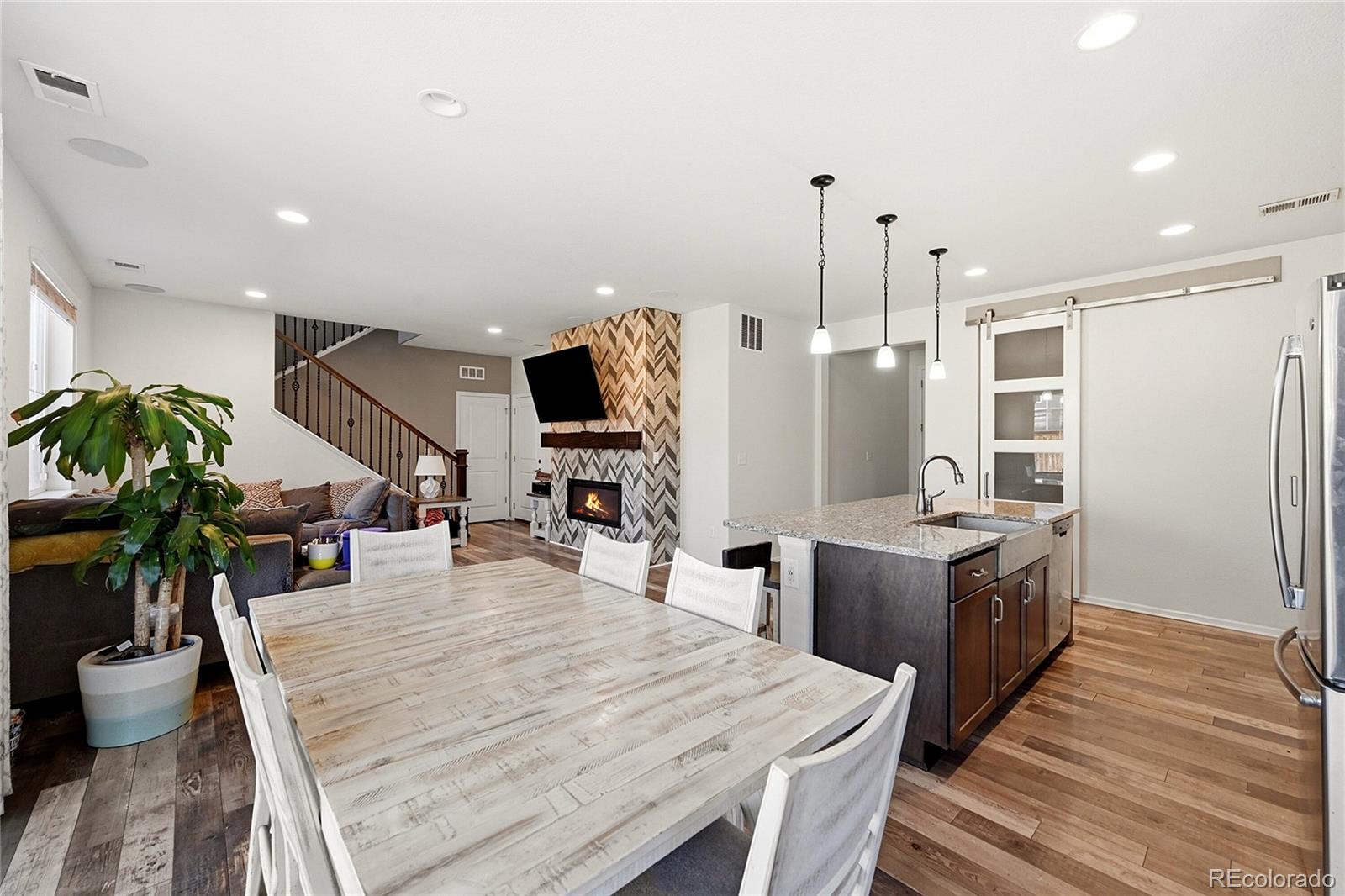 MLS Image #8 for 9645  bellaire lane,denver, Colorado