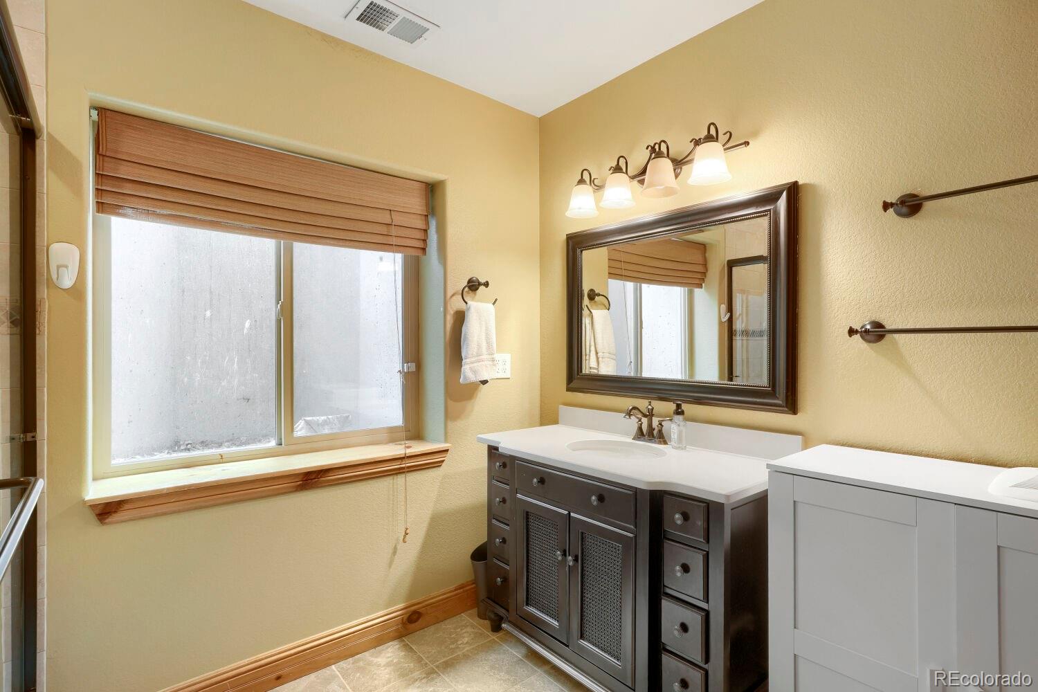 MLS Image #15 for 4794 w hinsdale court,littleton, Colorado