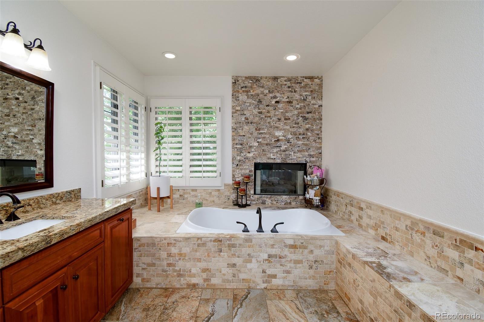 MLS Image #18 for 921  courtland place,highlands ranch, Colorado