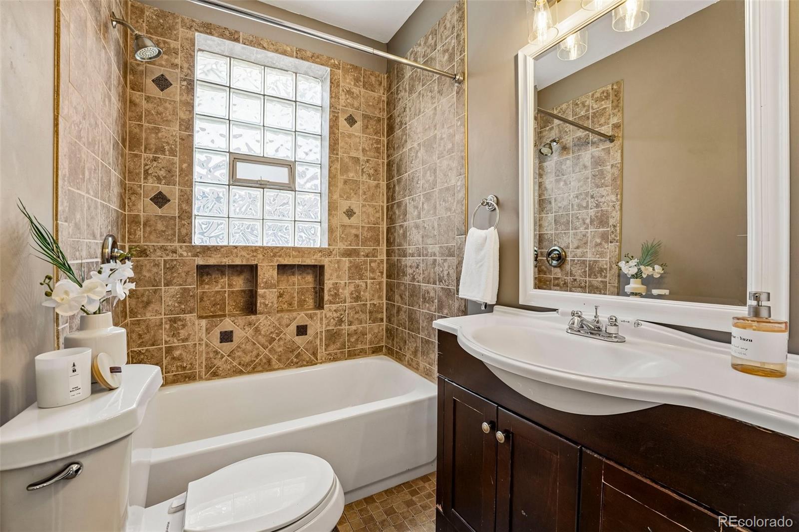 MLS Image #19 for 2811  federal boulevard,denver, Colorado