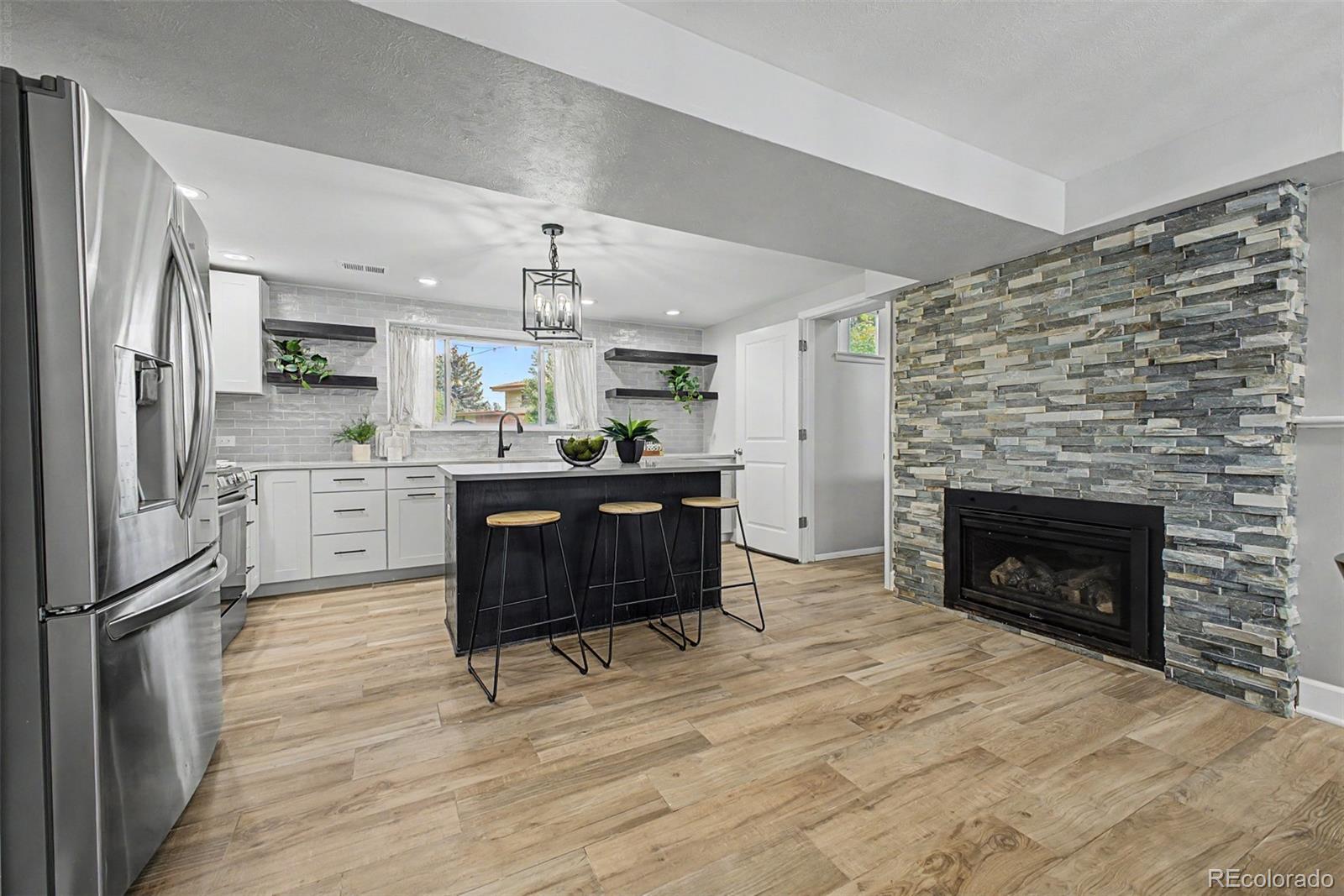 MLS Image #13 for 660 s arbutus street,lakewood, Colorado