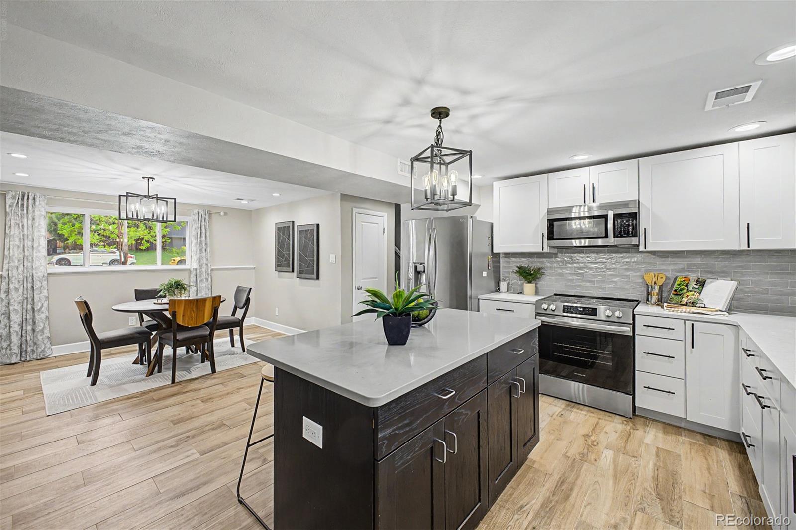 MLS Image #14 for 660 s arbutus street,lakewood, Colorado