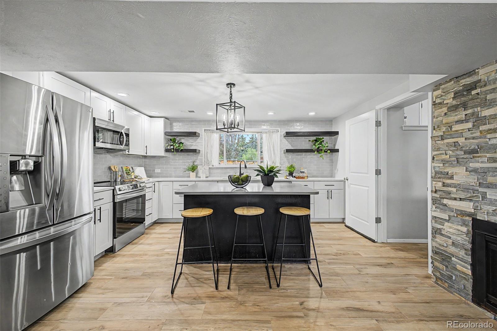 MLS Image #15 for 660 s arbutus street,lakewood, Colorado
