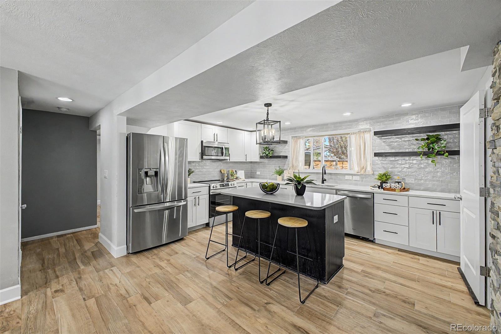 MLS Image #17 for 660 s arbutus street,lakewood, Colorado