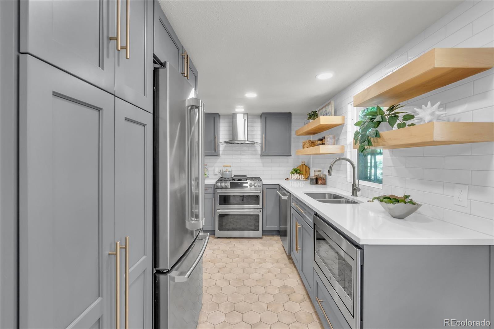 MLS Image #13 for 344  plainview place,manitou springs, Colorado