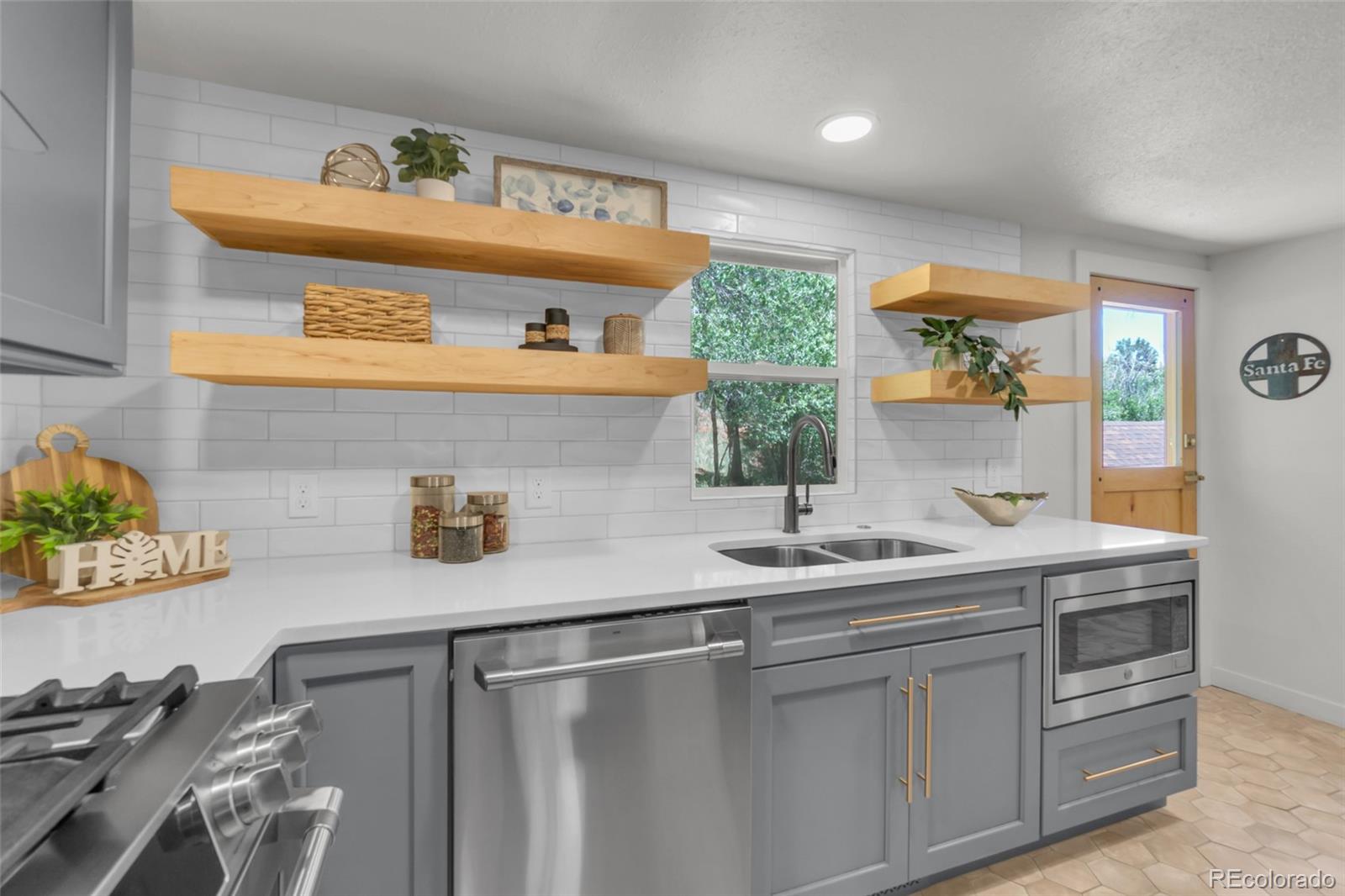 MLS Image #15 for 344  plainview place,manitou springs, Colorado