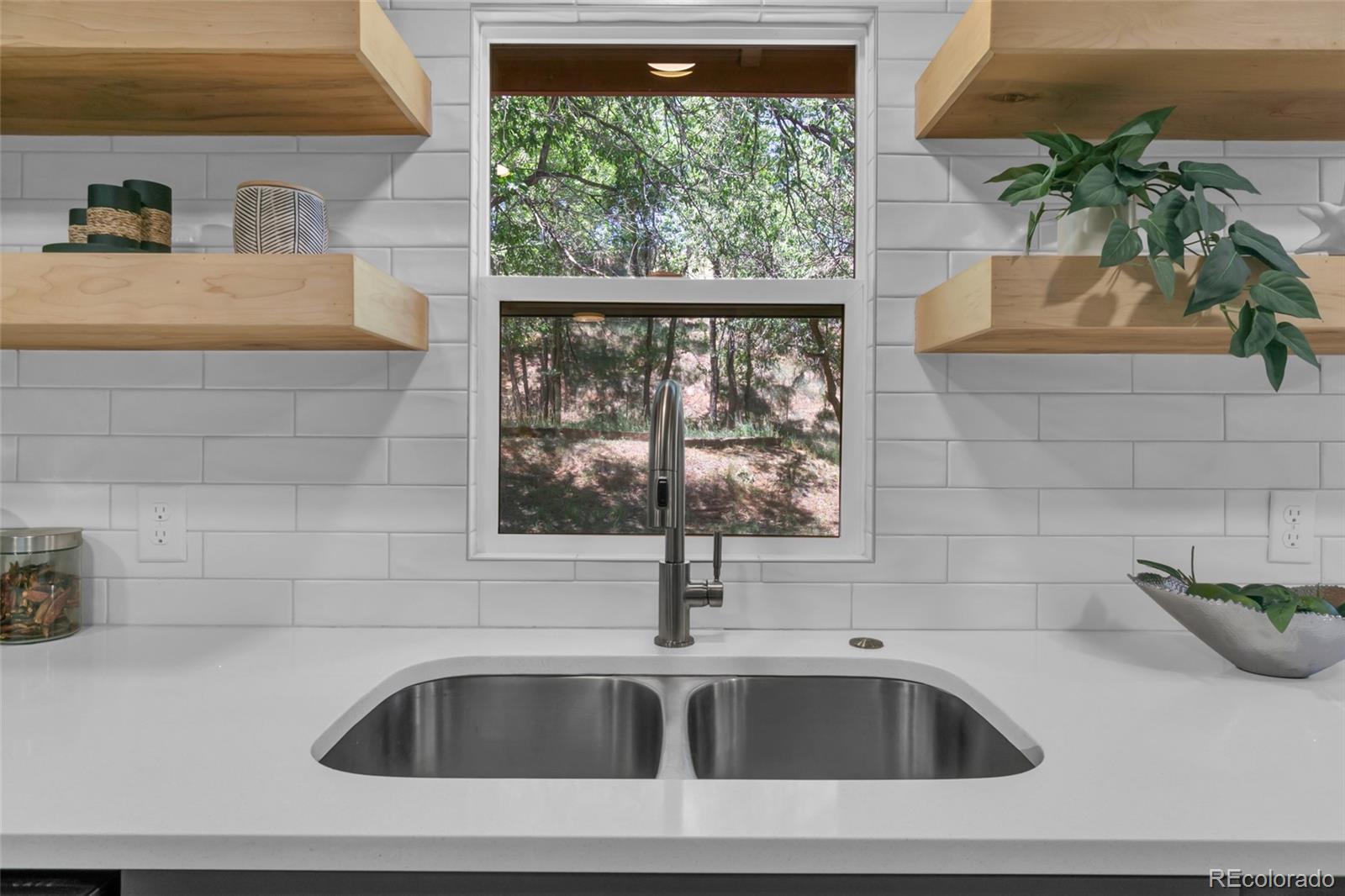 MLS Image #17 for 344  plainview place,manitou springs, Colorado
