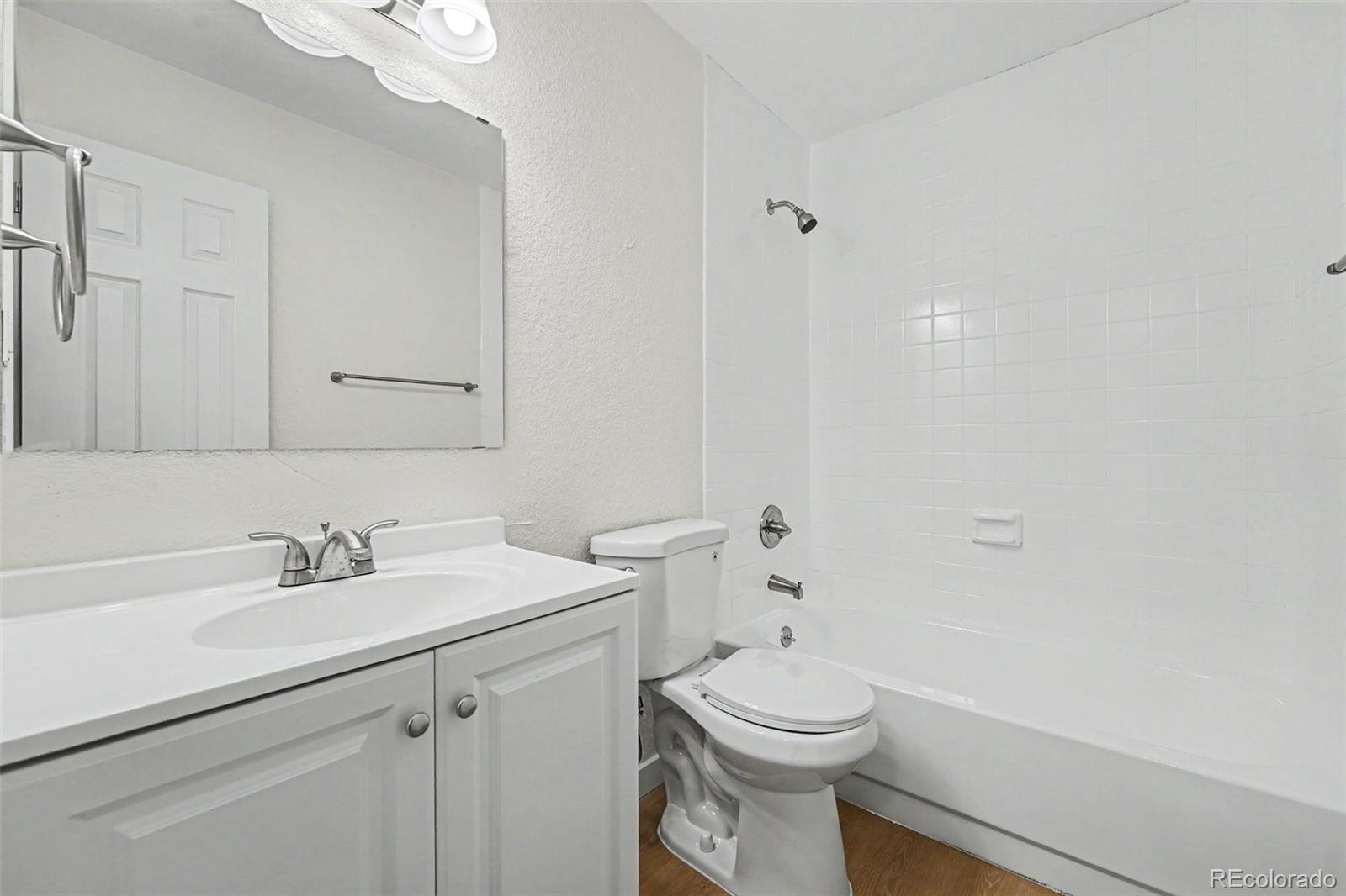 MLS Image #12 for 106  yank way,denver, Colorado