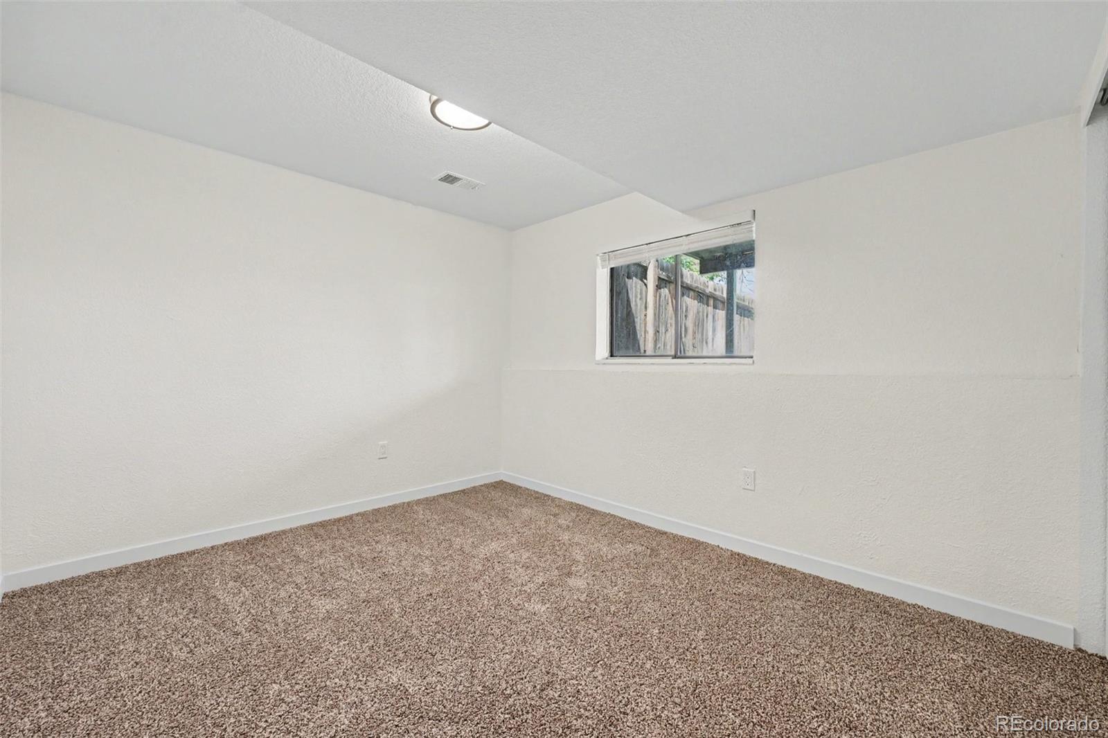 MLS Image #13 for 106  yank way,denver, Colorado