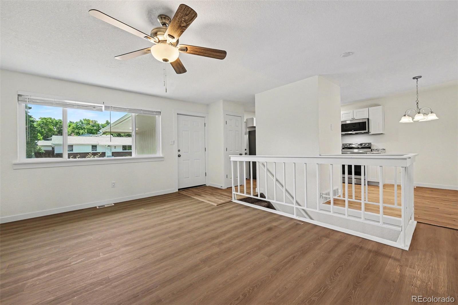 MLS Image #4 for 106  yank way,denver, Colorado