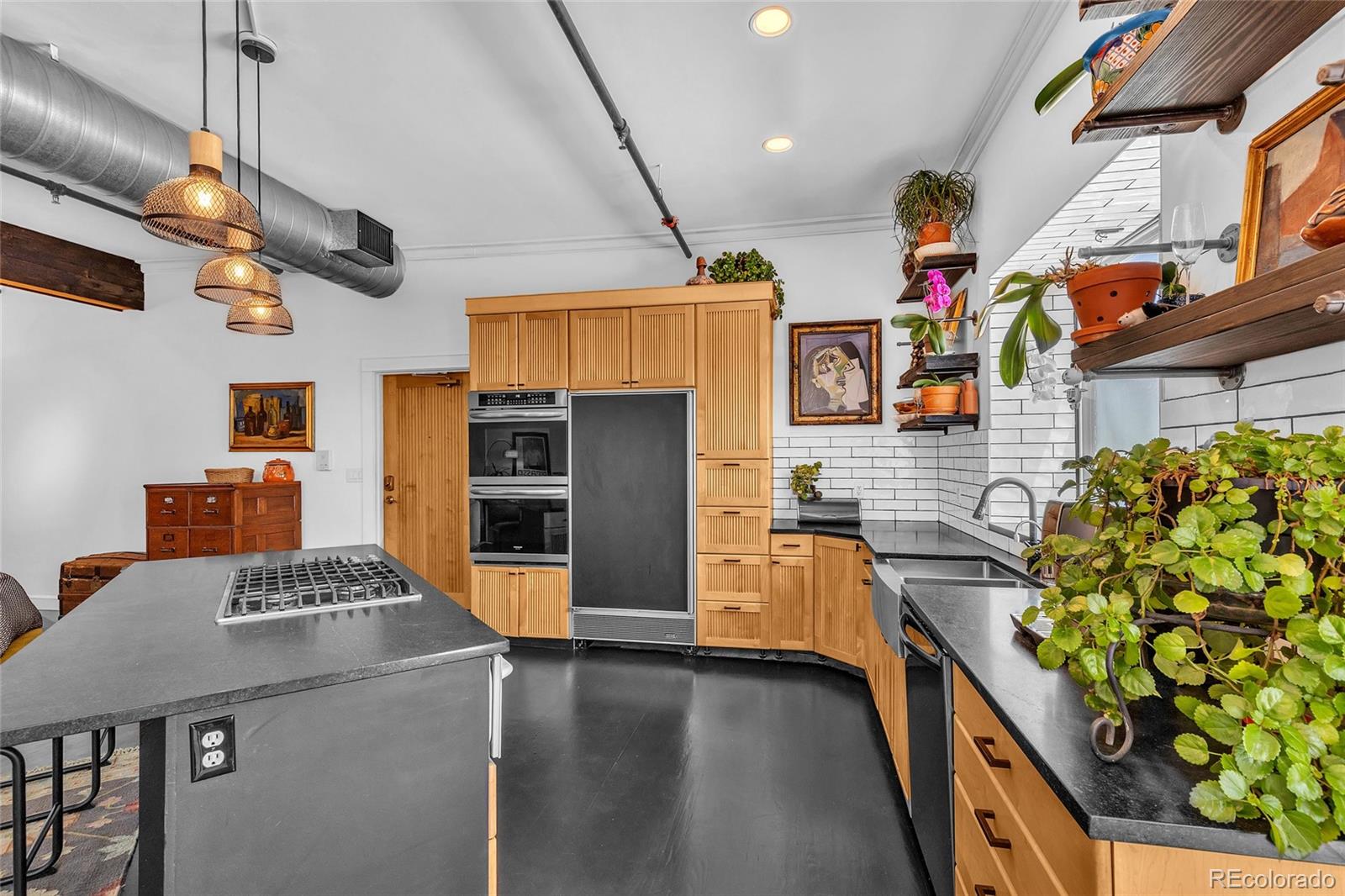 MLS Image #2 for 800 w 8th avenue,denver, Colorado