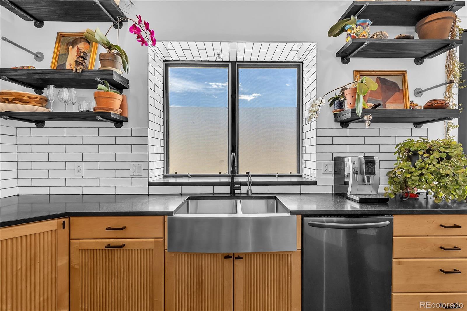 MLS Image #24 for 800 w 8th avenue,denver, Colorado